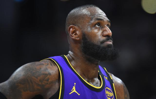 竞技宝APP-顶级防守激活湖人小阵容 40岁勒布朗要冲击一阵？