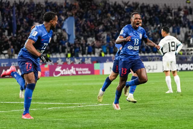 竞技宝下载-【亚冠精英赛】高井幸大解围乌龙 申花1比0战胜川崎