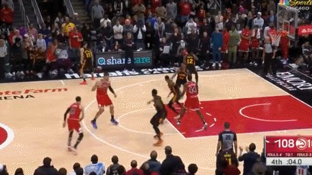 竞技宝APP-压哨绝杀复仇老鹰！公牛小将神奇篮板抢出两连胜