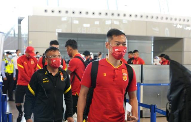 1622709068423096252.jpg 00244AjRly1gr4yqg0l35j618x0u0e8202_副本.jpg